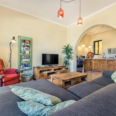 'Feel@Home' Xlendi Retro Designer Apt 30Sec From Beach Exterior photo